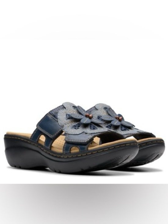 Clarks Shoes - NEW! Clarks Merliah Belle Leather Wedge Sandals. 10M.